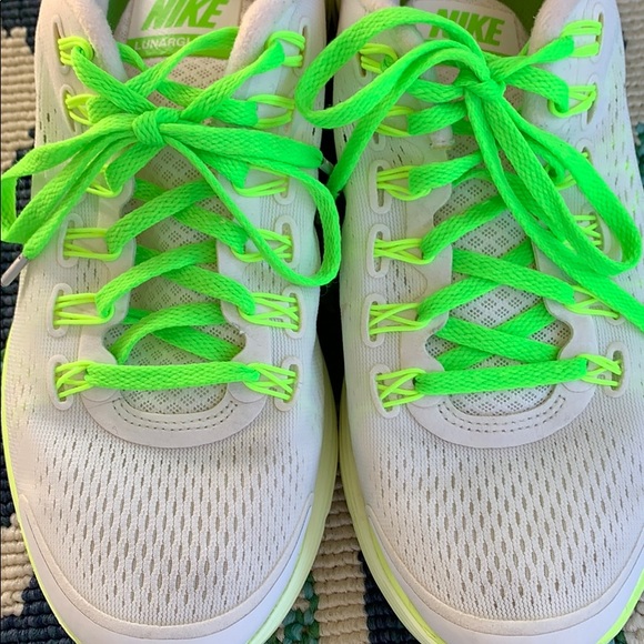 Women’s Nike LunarGlide 4 - Picture 3 of 7